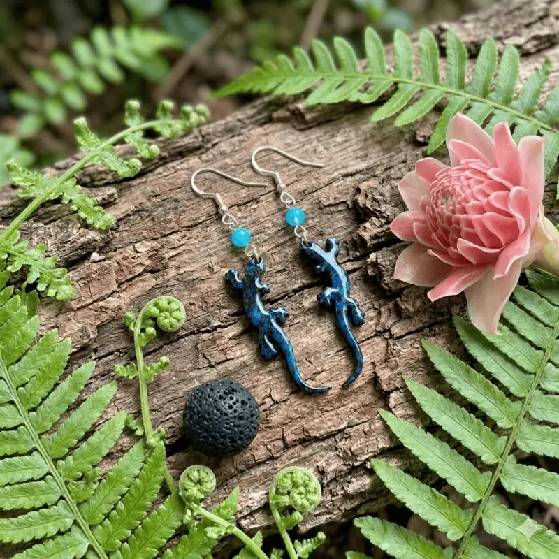 Boucles d'oreilles Lézard Givré — Tropical le jour, subtilement phosphorescent la nuit